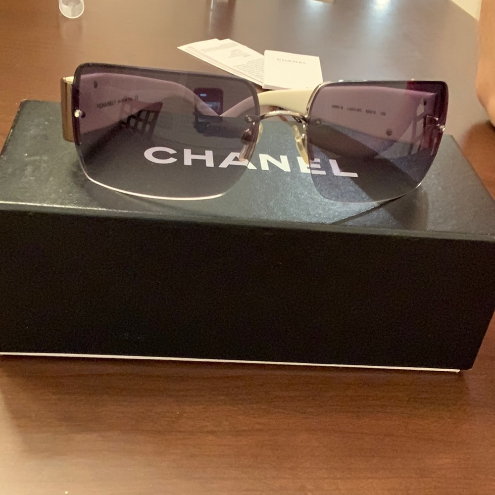 Chanel 4095 b sunglasses